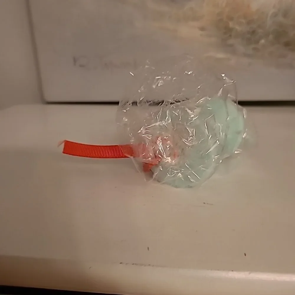 Decorative Thread  - Picture 4 of 4